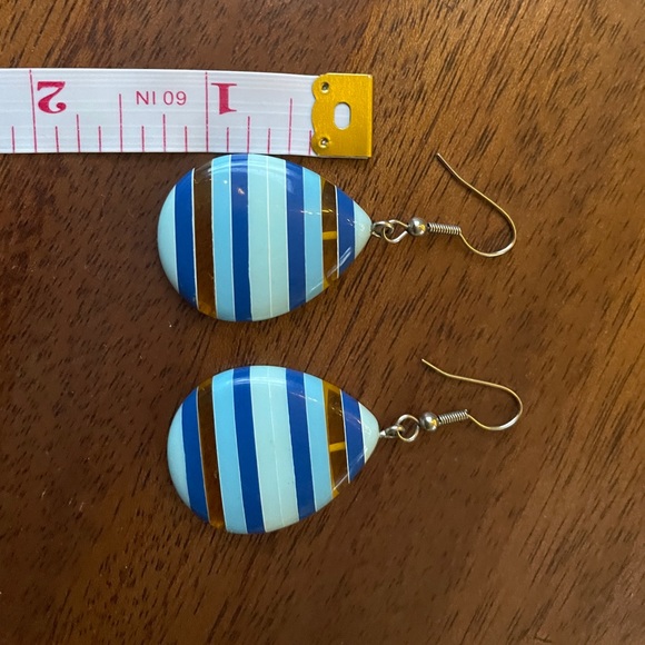 🔥 3 FOR $20 🔥 Funky Art Deco and Geometric striped resin earrings - Picture 3 of 3
